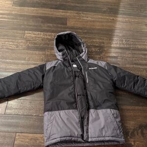 Like new Columbia hooded boys down jacket sz XL grey black